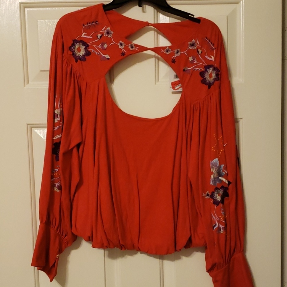 FREE PEOPLE OVERSIZED CROP TOP